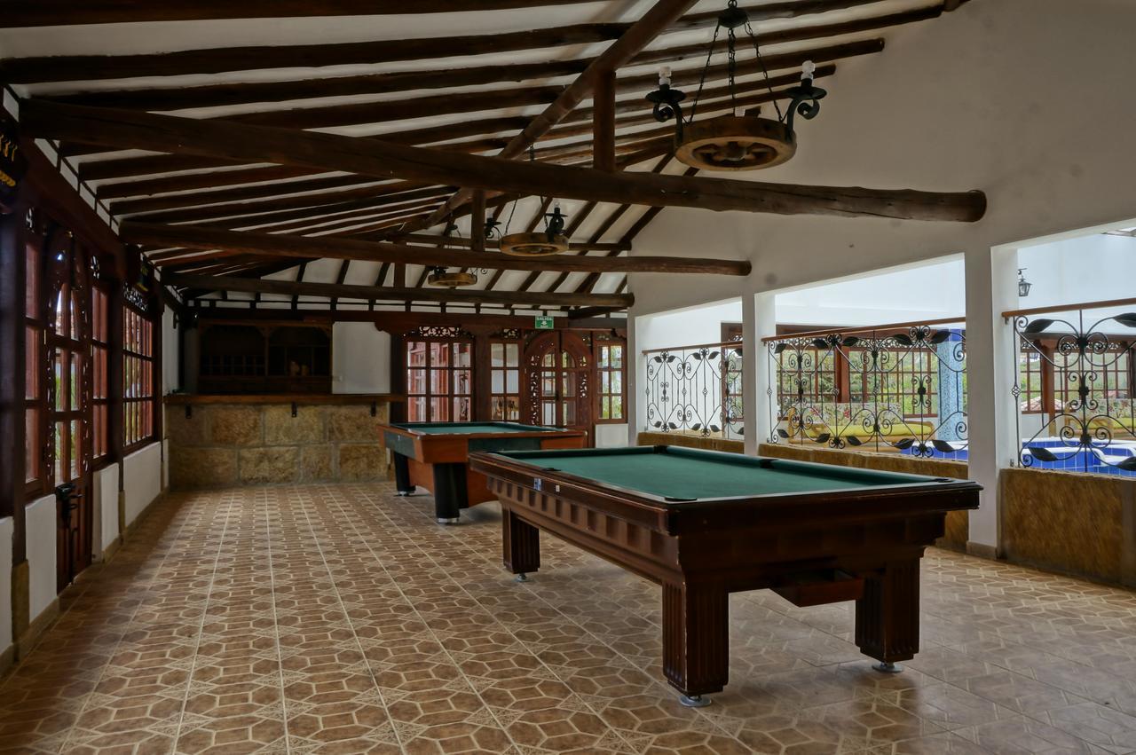 Club Campestre El Bosque De La Villa فيلا دي ليفا المظهر الخارجي الصورة